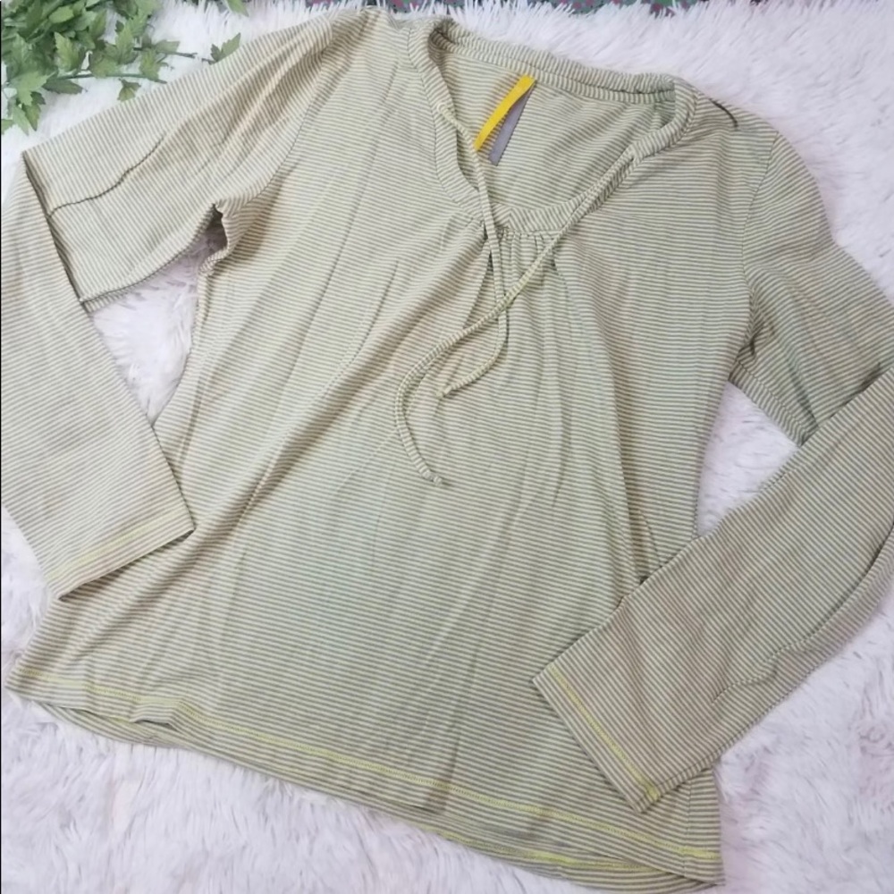 Gorgeous Lole long sleeve striped top. XL
